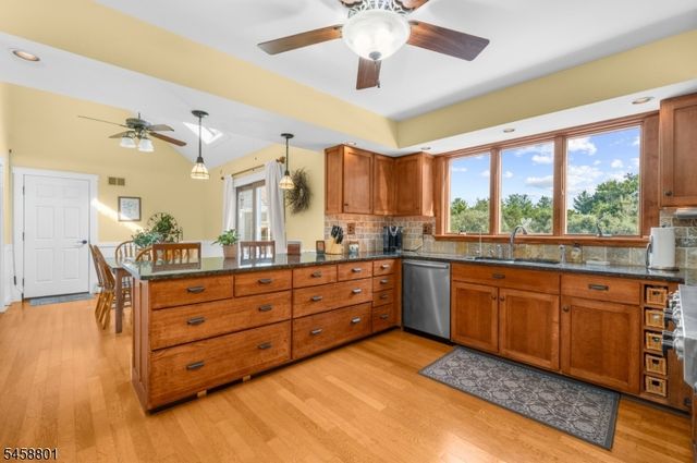 90 Brookville Hollow Rd, Delaware Twp., NJ 08559