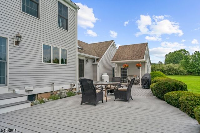 90 Brookville Hollow Rd, Delaware Twp., NJ 08559
