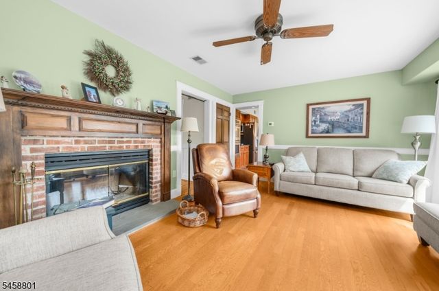 90 Brookville Hollow Rd, Delaware Twp., NJ 08559