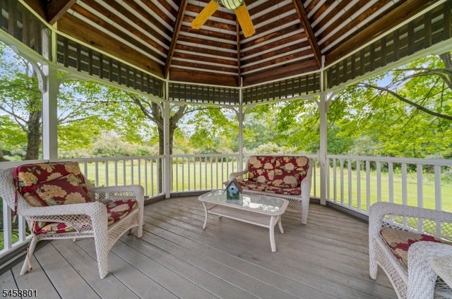90 Brookville Hollow Rd, Delaware Twp., NJ 08559