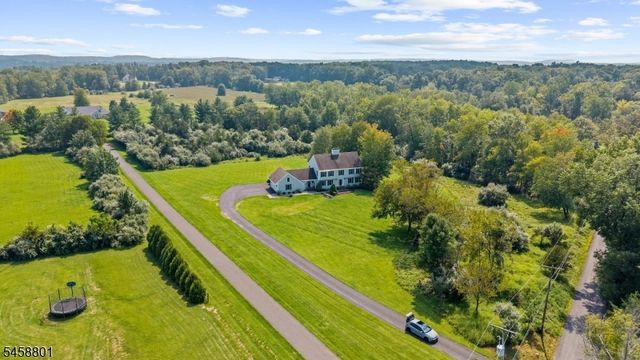 90 Brookville Hollow Rd, Delaware Twp., NJ 08559