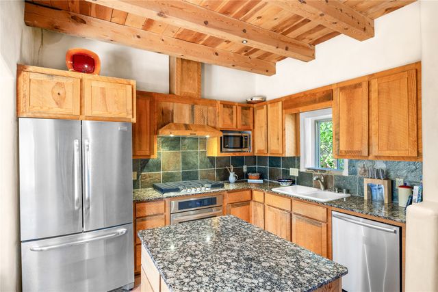 112 Coyote Ridge Trail, Santa Fe, NM 87507