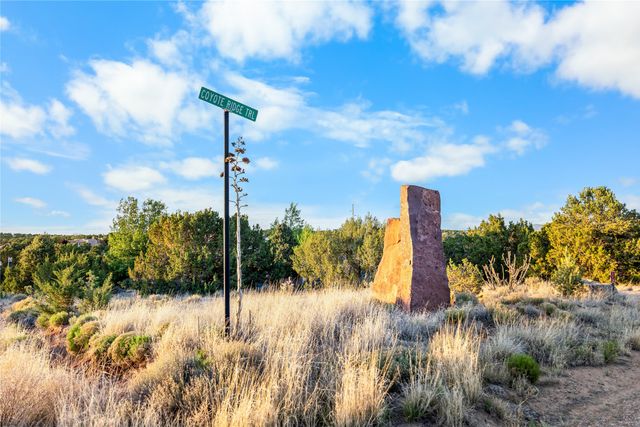 112 Coyote Ridge Trail, Santa Fe, NM 87507