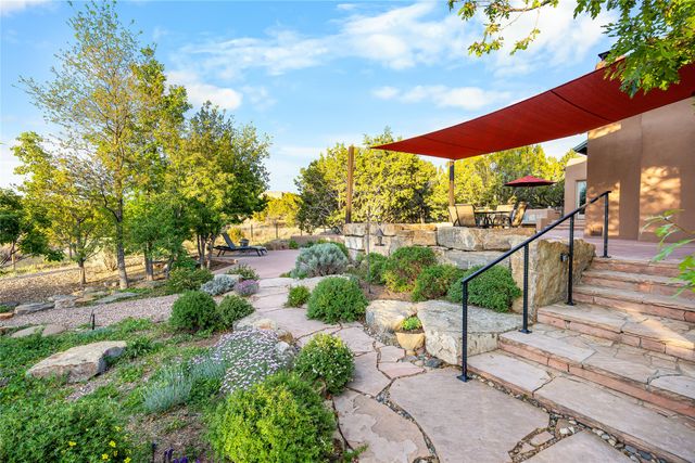 112 Coyote Ridge Trail, Santa Fe, NM 87507