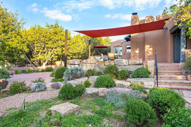 112 Coyote Ridge Trail, Santa Fe, NM 87507