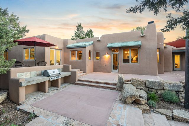 112 Coyote Ridge Trail, Santa Fe, NM 87507
