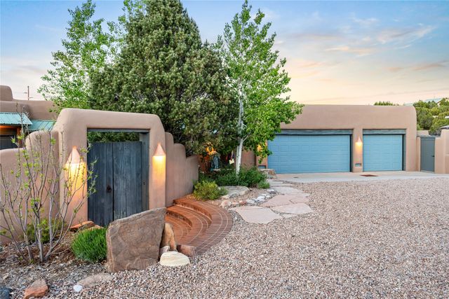 112 Coyote Ridge Trail, Santa Fe, NM 87507