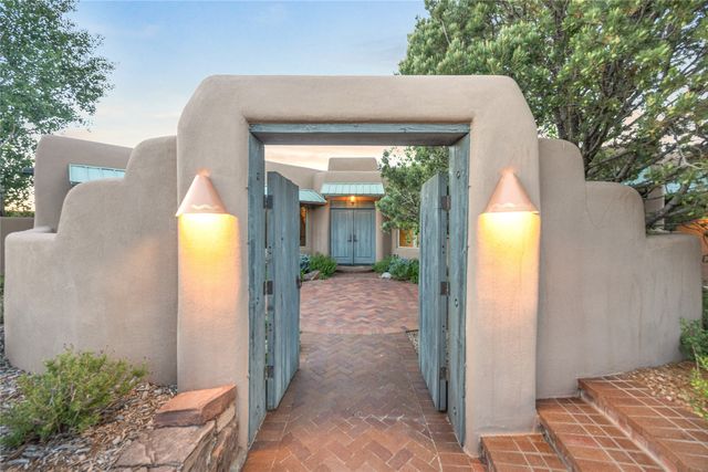 112 Coyote Ridge Trail, Santa Fe, NM 87507
