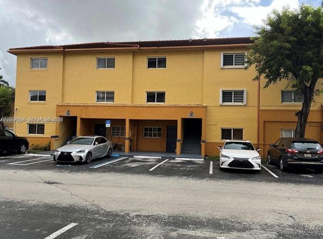 14902 SW 82nd Lane 13205, Miami, FL 33193