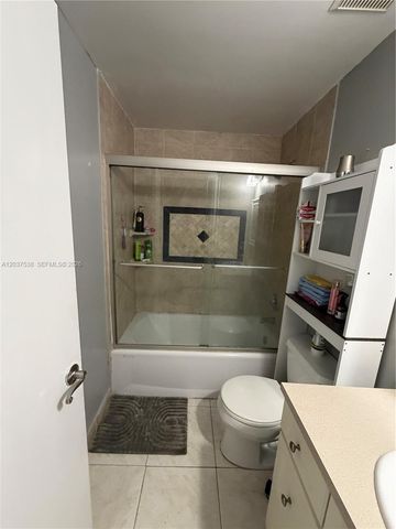 14902 SW 82nd Lane 13205, Miami, FL 33193