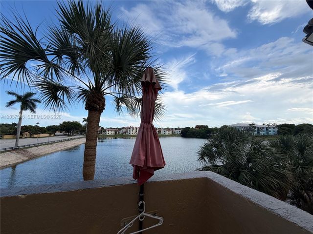 14902 SW 82nd Lane 13205, Miami, FL 33193