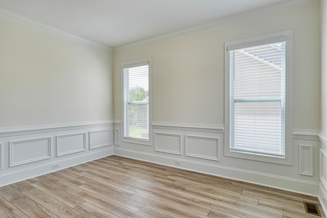 727 Enoree River Place, Greer, SC 29651