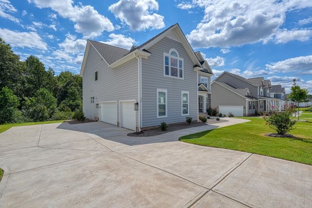 727 Enoree River Place, Greer, SC 29651