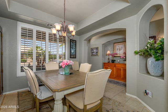 18399 N KRISTA Way, Surprise, AZ 85374