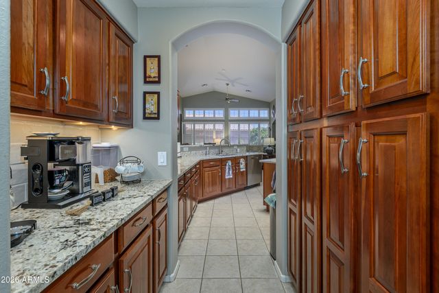 18399 N KRISTA Way, Surprise, AZ 85374