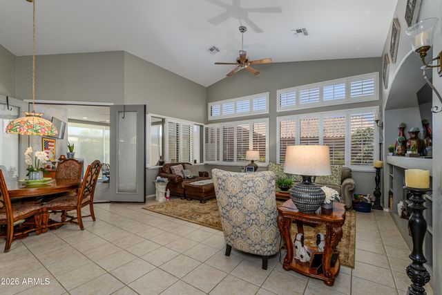 18399 N KRISTA Way, Surprise, AZ 85374