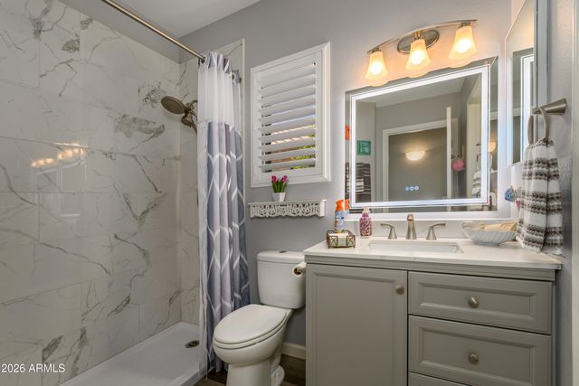 18399 N KRISTA Way, Surprise, AZ 85374