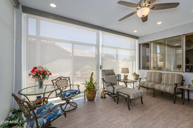 18399 N KRISTA Way, Surprise, AZ 85374