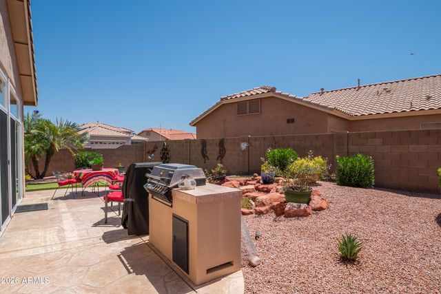 18399 N KRISTA Way, Surprise, AZ 85374