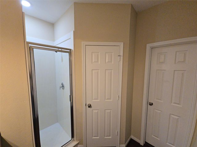 8205 Claiborne, Houston, TX 77078