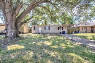1805 Oriole Drive, League City, TX 77573