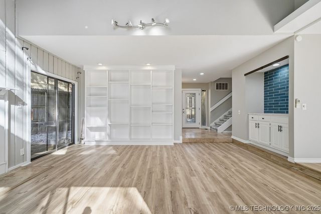 3310 E 68th Place 4, Tulsa, OK 74136