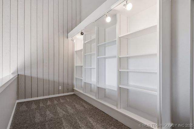 3310 E 68th Place 4, Tulsa, OK 74136