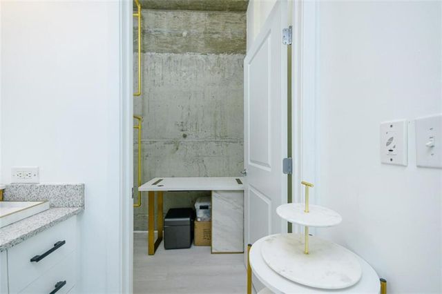 361 17th Street 2122, Atlanta, GA 30363