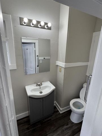 921 W Grand Avenue, Beloit, WI 53511