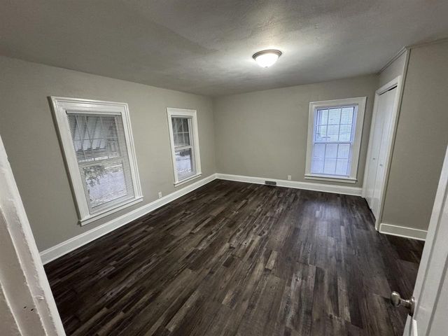 921 W Grand Avenue, Beloit, WI 53511