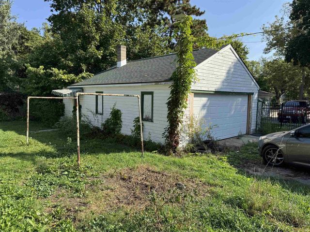 921 W Grand Avenue, Beloit, WI 53511