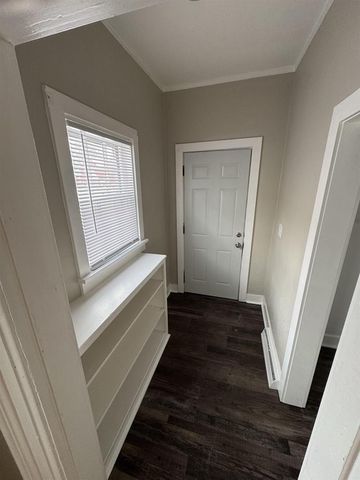 921 W Grand Avenue, Beloit, WI 53511