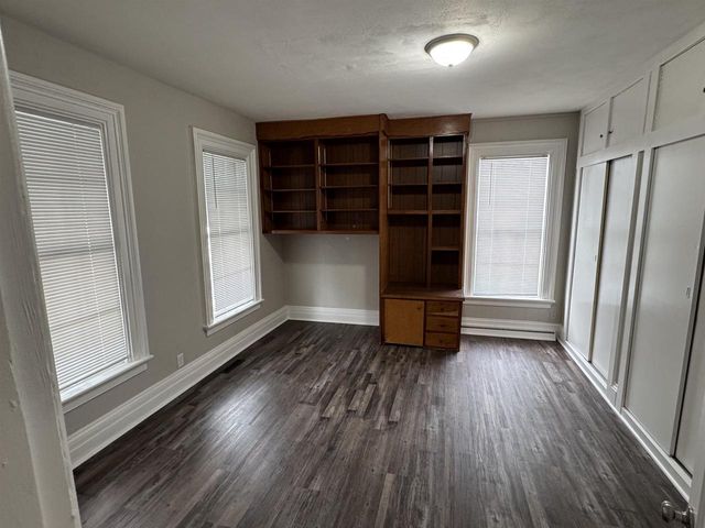 921 W Grand Avenue, Beloit, WI 53511