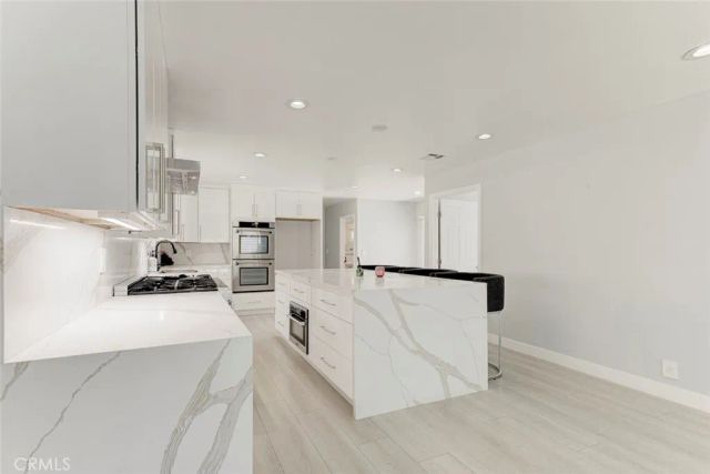 9450 Tampa, Northridge, CA 91324