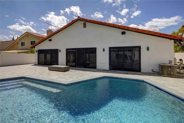 9450 Tampa, Northridge, CA 91324