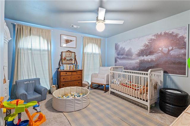 9 NW K Place, Bentonville, AR 72712