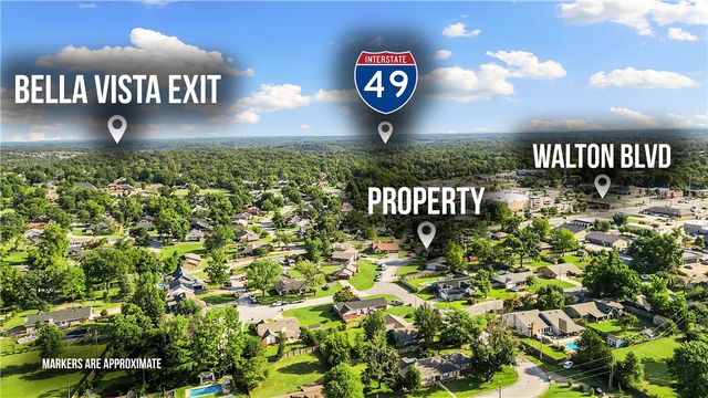 9 NW K Place, Bentonville, AR 72712