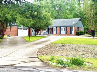 568 Northlawn Drive, Youngstown, OH 44505