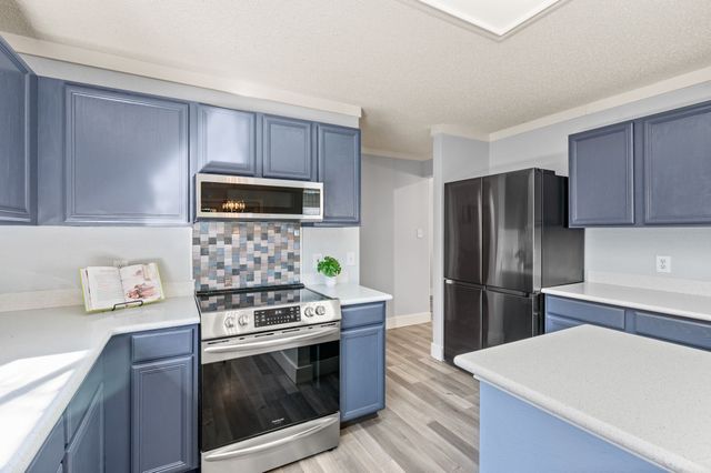 332 Cortland Circle, Roanoke, TX 76262