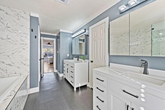 332 Cortland Circle, Roanoke, TX 76262