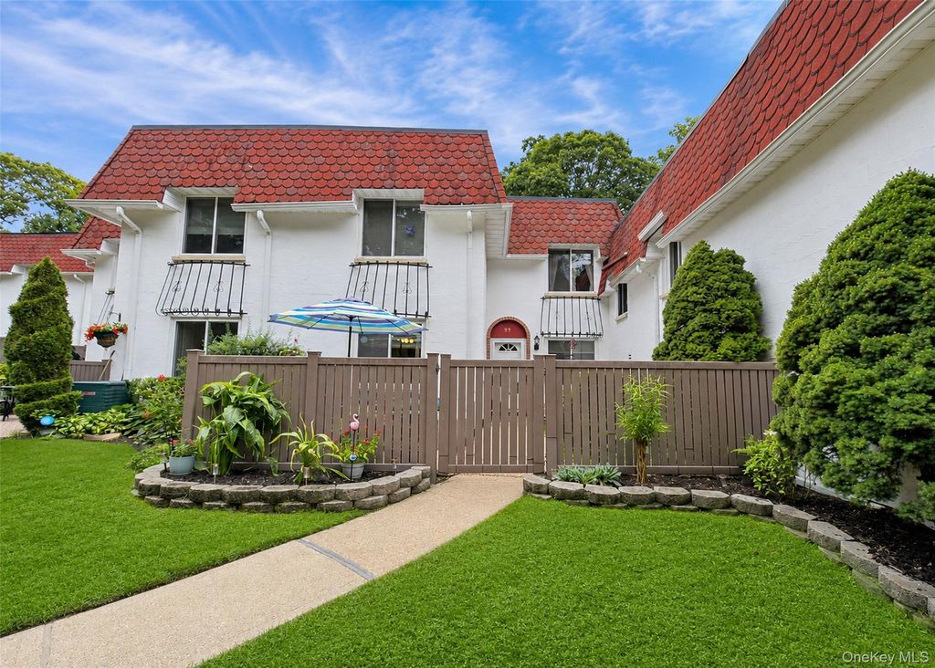99 Skyline Drive, Coram, NY 11727 — exterior