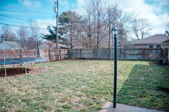 9272 W Ridgewood Drive, Parma Heights, OH 44130