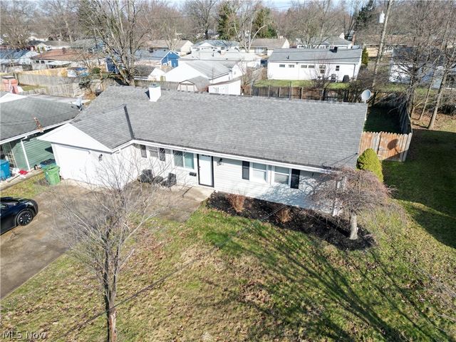 9272 W Ridgewood Drive, Parma Heights, OH 44130