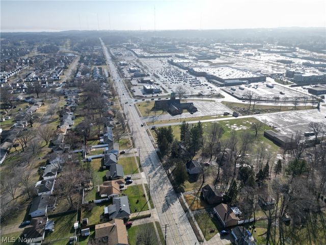 9272 W Ridgewood Drive, Parma Heights, OH 44130