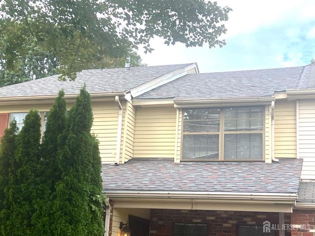 18 Adams Court, East Brunswick, NJ 08816