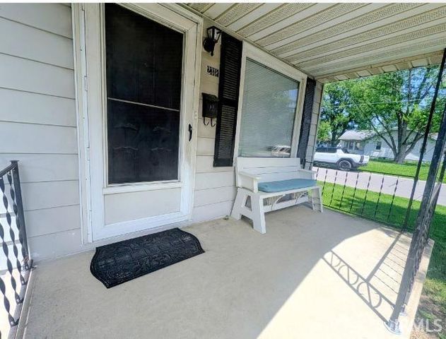 2318 E 8th Street, Muncie, IN 47304