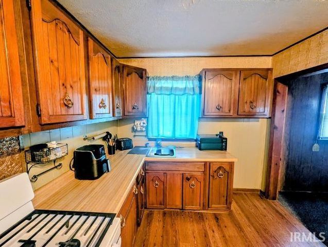 2318 E 8th Street, Muncie, IN 47304
