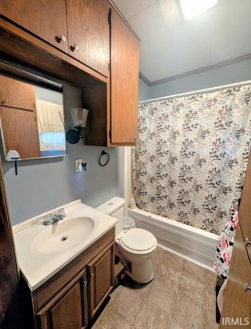 2318 E 8th Street, Muncie, IN 47304