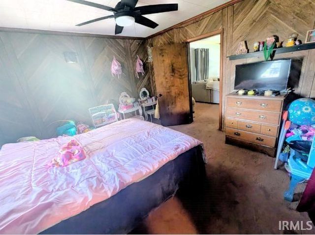 2318 E 8th Street, Muncie, IN 47304
