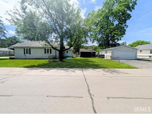 2318 E 8th Street, Muncie, IN 47304